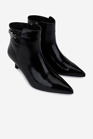 Valmenti Kadın Hakiki Deri Siyah Rugan Topuklu Bot 33 6010 BN BOT SK25-26 SIYAH RUGAN