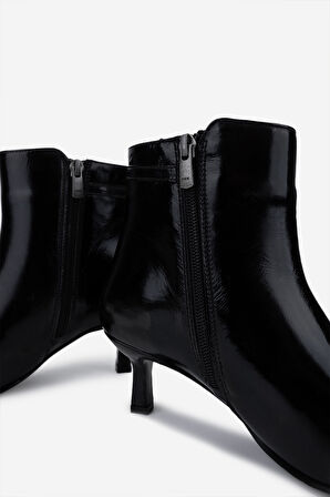 Valmenti Kadın Hakiki Deri Siyah Rugan Topuklu Bot 33 6010 BN BOT SK25-26 SIYAH RUGAN