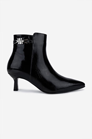 Valmenti Kadın Hakiki Deri Siyah Rugan Topuklu Bot 33 6010 BN BOT SK25-26 SIYAH RUGAN