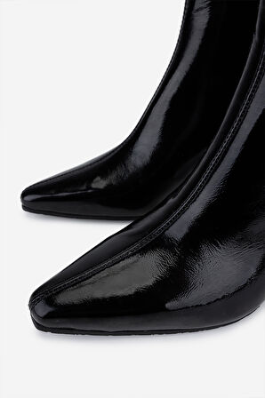 Valmenti Kadın Hakiki Deri Siyah Rugan Topuklu Bot 33 16505 BN BOT SK25-26 SIYAH RUGAN