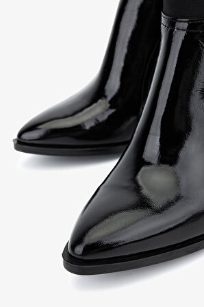 Valmenti Kadın Hakiki Deri Siyah Rugan Topuklu Bot 1167 4005 BN BOT SK25-26 SIYAH RGN