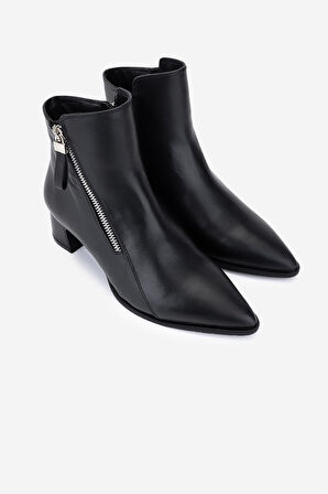 Valmenti Kadın Hakiki Deri Siyah Topuklu Bot 51 8044 BN BOT SK25-26 SIYAH NAPPA