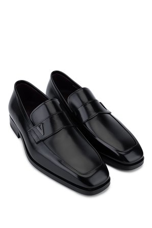 Valentino Erkek Hakiki Deri Siyah Klasik Ayakkabı 667 21217 ERK AYK SK25-26 NERO