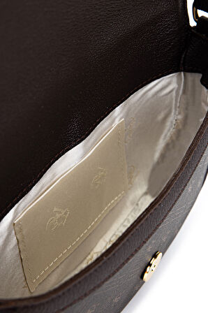 Tamer Tanca Kadın Suni Deri Kahverengi Desen Postacı Çanta 743 2338 BN CNT SK25-26 KAHVE GFRJ