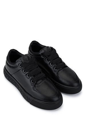 Mario Valentino Kadın Hakiki Deri Siyah Sneakers & Spor Ayakkabı 1040 91V1315 BN AYK SK25-26 NERO/NERO