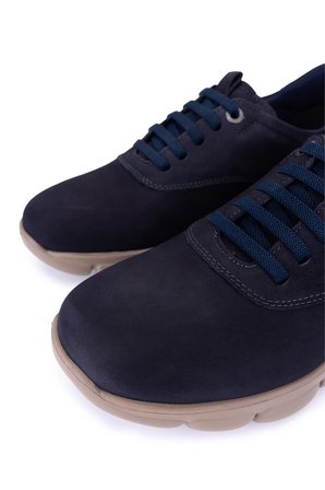 Callaghan Erkek Hakiki Deri Lacivert Sneakers & Spor Ayakkabı 618 63700 ERK AYK SK25-26 BUKARO MARINO