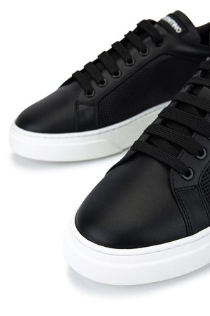 Mario Valentino Erkek Hakiki Deri Siyah Sneakers & Spor Ayakkabı 1040 92S3913 ERK AYK Y26 NERO/MULTI