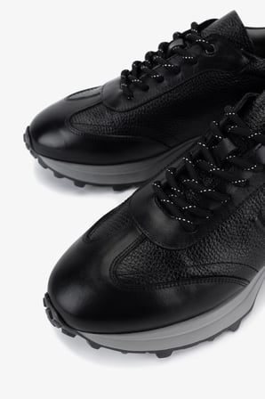 Valmenti Erkek Hakiki Deri Siyah Sneakers & Spor Ayakkabı 383 6400 ERK AYK Y25 SIYAH DR/CARBON