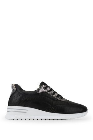Tamer Tanca Kadın Hakiki Deri Siyah/Antrasit Sneakers & Spor Ayakkabı 773 26551 BN AYK Y26 SIYAH/ANTRASIT