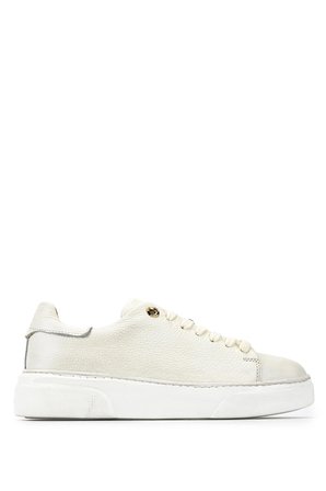 Tamer Tanca Kadın Hakiki Deri Bej Floter Sneakers & Spor Ayakkabı 1145 Z-2501 BN AYK Y26 BEJ FLTR