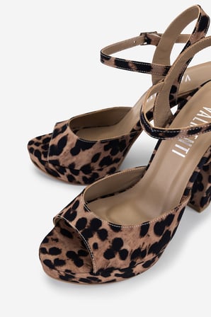 Valmenti Kadın Tekstil Leopar Topuklu Ayakkabı 828 8626 BN AYK Y26 LEOPAR SATEN