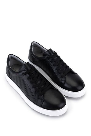 Tamer Tanca Erkek Hakiki Deri Siyah Sneakers & Spor Ayakkabı 1214 111 ERK AYK Y26 SIYAH DR