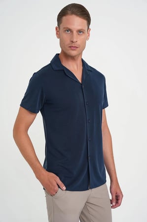 Slim Fit Apaş Yaka Modal Karışımlı Kısa Kol Lacivert Gömlek G 1590