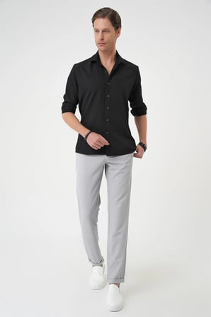 G 1592 Slim Fit Gofre Kumaş Desenli Kısa Kol Siyah Gömlek 
