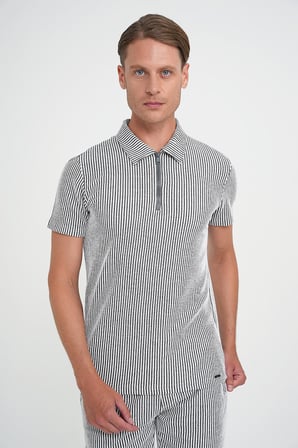 Comfort Fit Fermuarlı Polo Yaka Dikine Çizgili Kısa Kol Siyah Tişört Ts 906