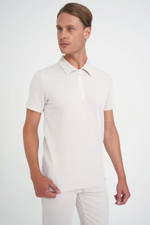 Comfort Fit Fermuarlı Polo Yaka Dikine Çizgili Kısa Kol Bej Tişört Ts 906