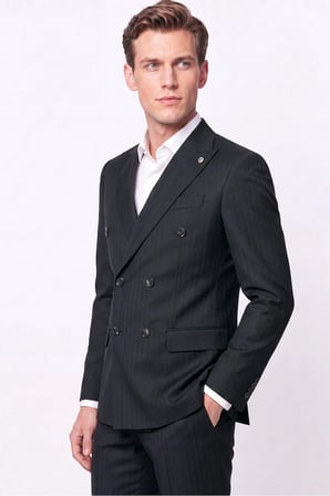 Slim Fit Çift Yırtmaç Esnek Silik Çizgili Siyah Kruvaze Takım Elbise TK 946