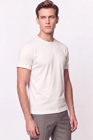 Comfort Fit Pamuklu Bisiklet Yaka Ekru Tişört TS 929