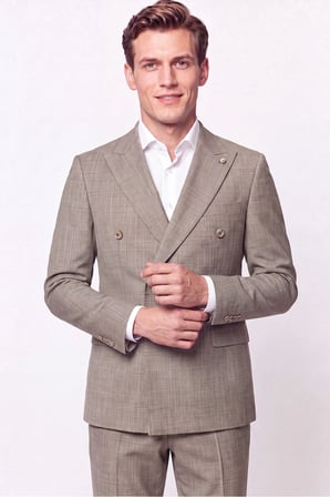 Slim Fit %96 Yünlü Çift Yırtmaç Çizgili Bej Kruvaze Takım Elbise TK 954