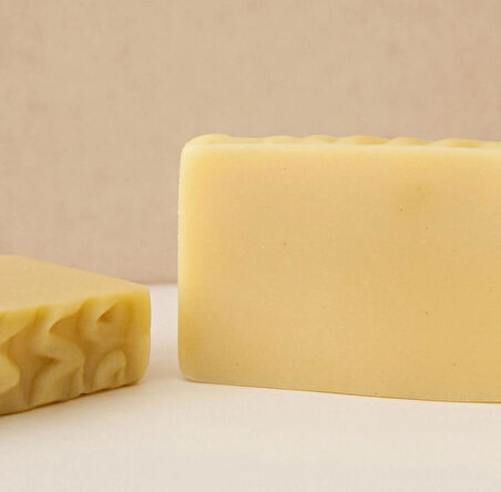 El Yapımı Doğal Keçi Sütü ve Bal Sabunu –Nemlendirici, Cilt Yenileyici, Hassas Ciltler İçin