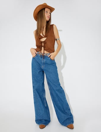 Koton X Zeynep Bastık -  Suni Süet Bağcıklı Slim Fit Crop Yelek