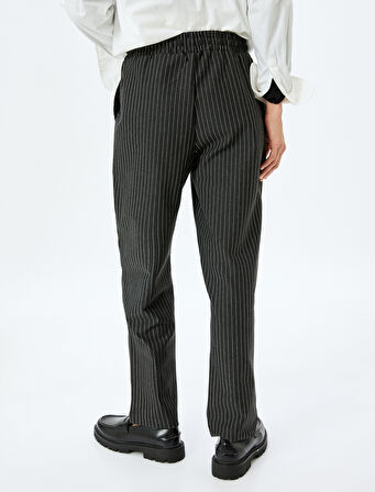 Beli Lastikli Bağlamalı Çizgili Havuç Kesim Kumaş Pantolon