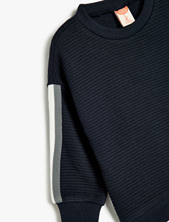 Sweatshirt Bisiklet Yaka Uzun Kollu Şerit Detaylı Pamuklu