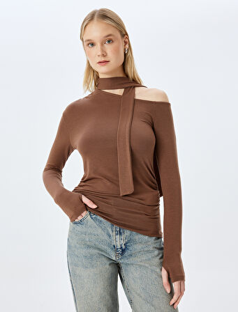 Uzun Kollu Asimetrik Yaka Bağlama Detaylı Slim Fit Tişört