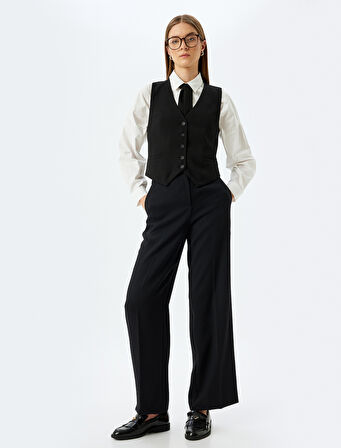 Krep Kumaş V Yaka Düğmeli Blazer Yelek