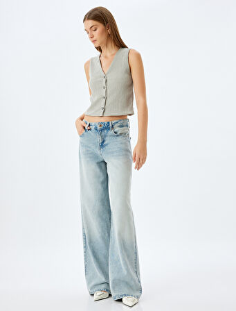 Dokulu Düğmeli V Yaka Yelek 