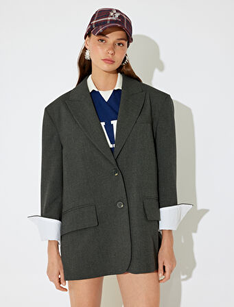 Koton X İnji - Oversize Düğmeli Vatkalı Cep Detaylı Blazer Shacket