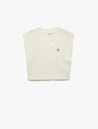 Ayıcık Nakış Detaylı Kolsuz V Yaka Saç Örgü Süveter