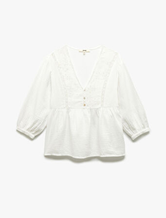 Pamuklu Bol Kalıp Nakış Detaylı V Yaka Fistolu Müslin Bluz