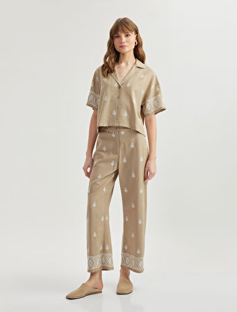 Viskon Etnik Desenli İşlemeli Kısa Kollu Oversize Crop Gömlek