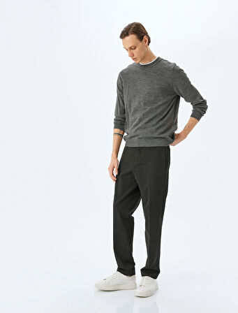 Straight Fit Viskon Karışımlı Cep Detaylı Düğmeli Kumaş Pantolon