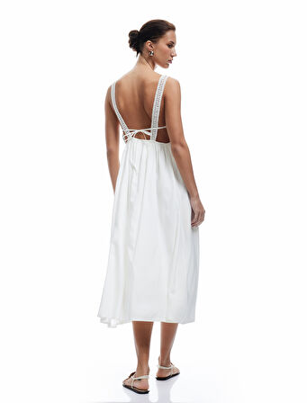 Viskon Etnik Desenli Sırt Dekolteli İşlemeli Fistolu Brodeli Uzun Askılı Elbise 