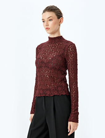 Slim Fit Uzun Kollu Dik Yaka Yarı Transparan Dantel Bluz 