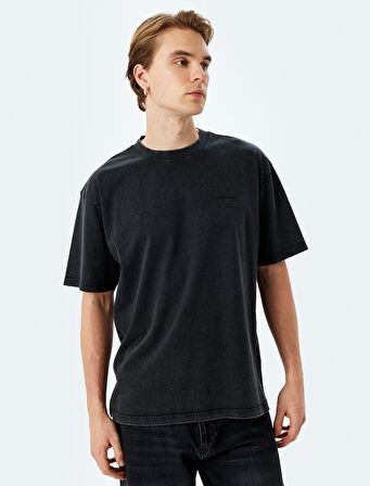 Yıkamalı Pamuklu Kısa Kollu Minimal Baskılı Bisiklet Yaka Oversize Tişört