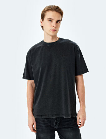 Yıkamalı Pamuklu Kısa Kollu Minimal Baskılı Bisiklet Yaka Oversize Tişört