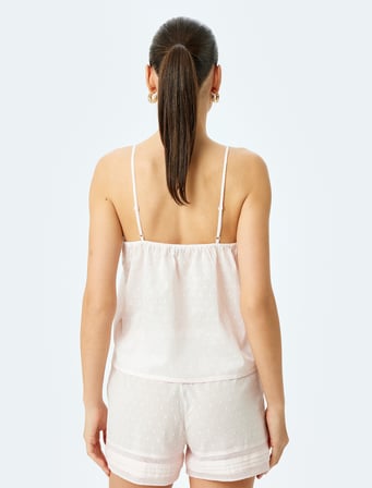 Pamuklu V Yaka Fisto Detaylı İnce Askılı Pijama Üstü