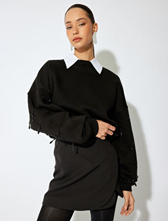 Uzun Kollu Bisiklet Yaka Sallantılı Taş Detaylı Oversize Sweatshirt 