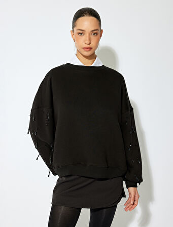 Uzun Kollu Bisiklet Yaka Sallantılı Taş Detaylı Oversize Sweatshirt 