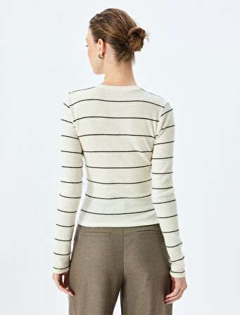 Uzun Kollu Bisiklet Yaka Slim Fit Düğme Detaylı Triko Kazak 