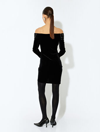 Slim Fit Uzun Kollu Taşlı Mini Omzu Açık Straplez Kadife Elbise