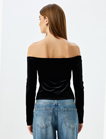 Metalik Fiyonk Detaylı Omzu Açık Kadife Bluz 