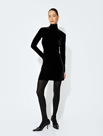 Skinny Uzun Kollu Dik Yaka Pencere Detaylı Mini Taşlı Kadife Elbise