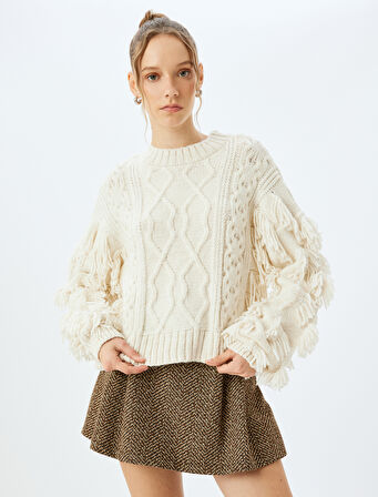 Püskül Detaylı Bisiklet Yaka Uzun Kollu Dokulu Triko Kazak