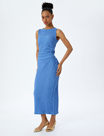 Dokulu Slim Fit Bisiklet Yaka Kolsuz Bluz