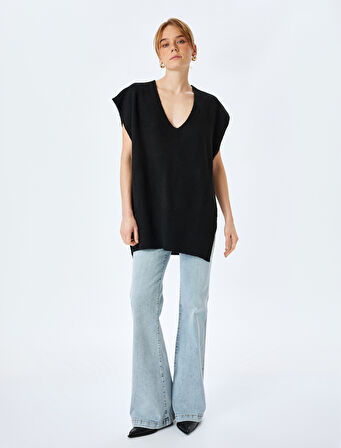 Yanları Yırtmaçlı V Yaka Oversize Süveter