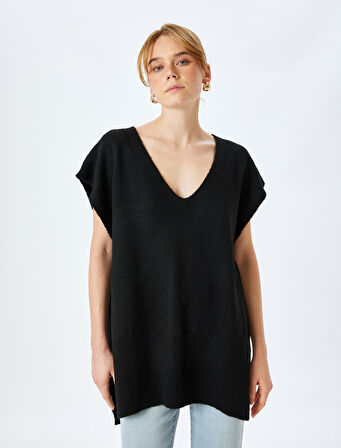 Yanları Yırtmaçlı V Yaka Oversize Süveter